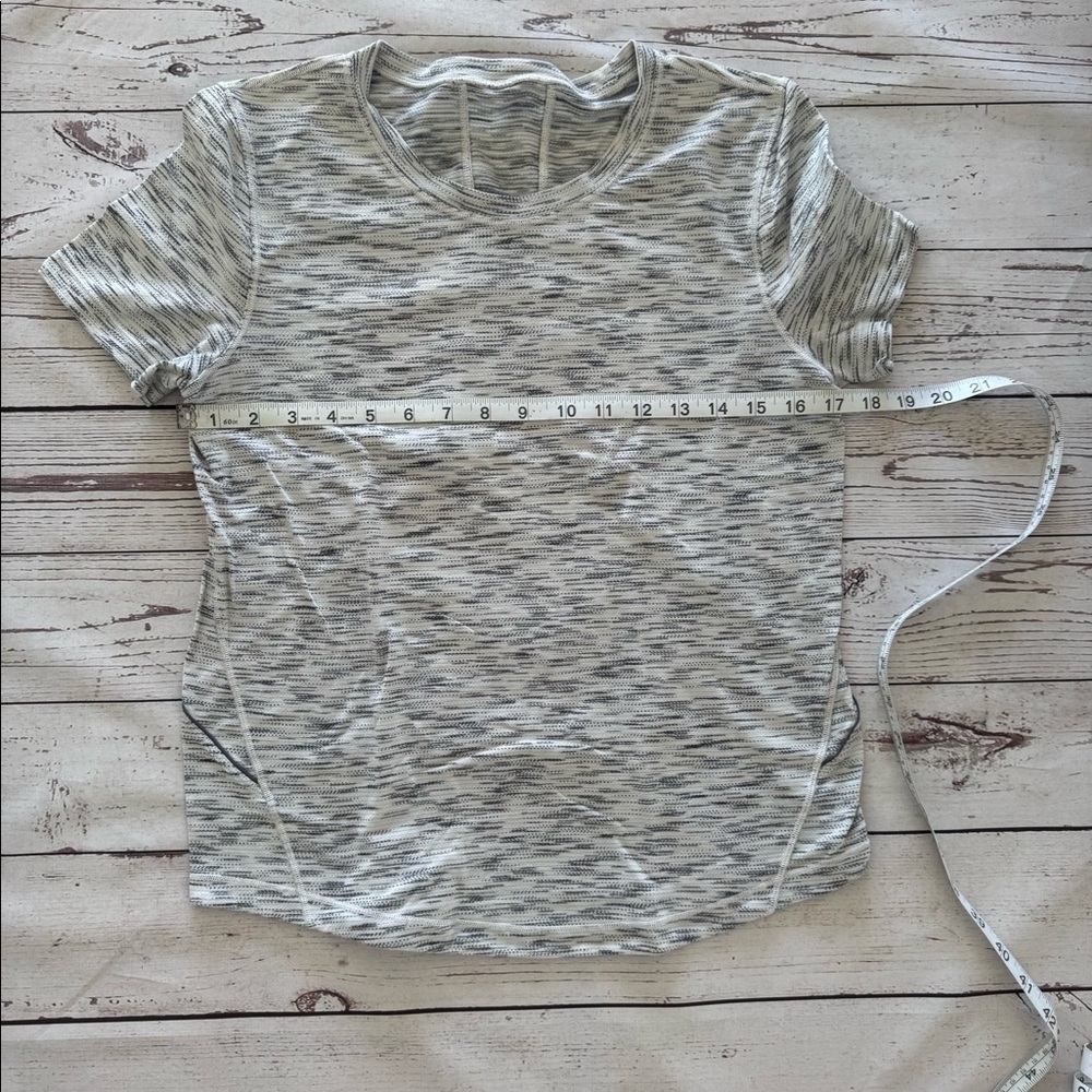 Lululemon L sports shirt
